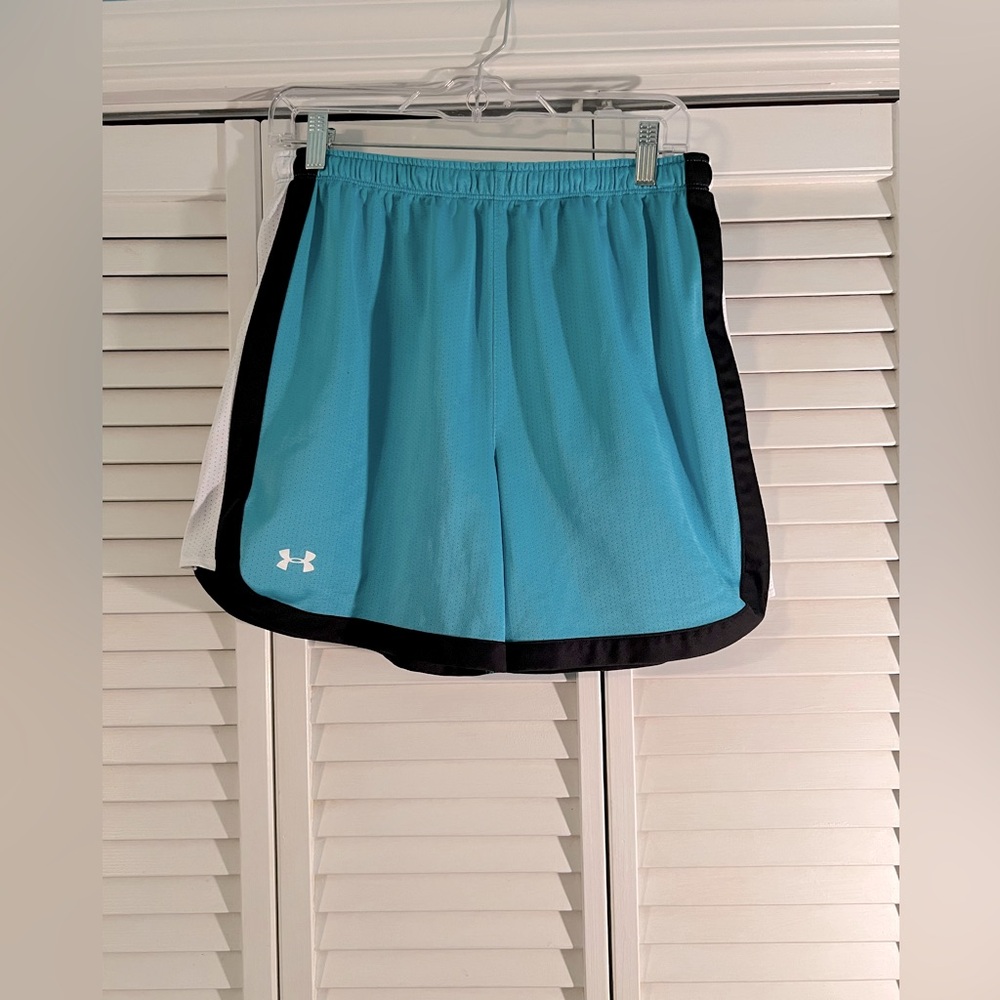 Under Armour athletic heatgear shorts, size medium